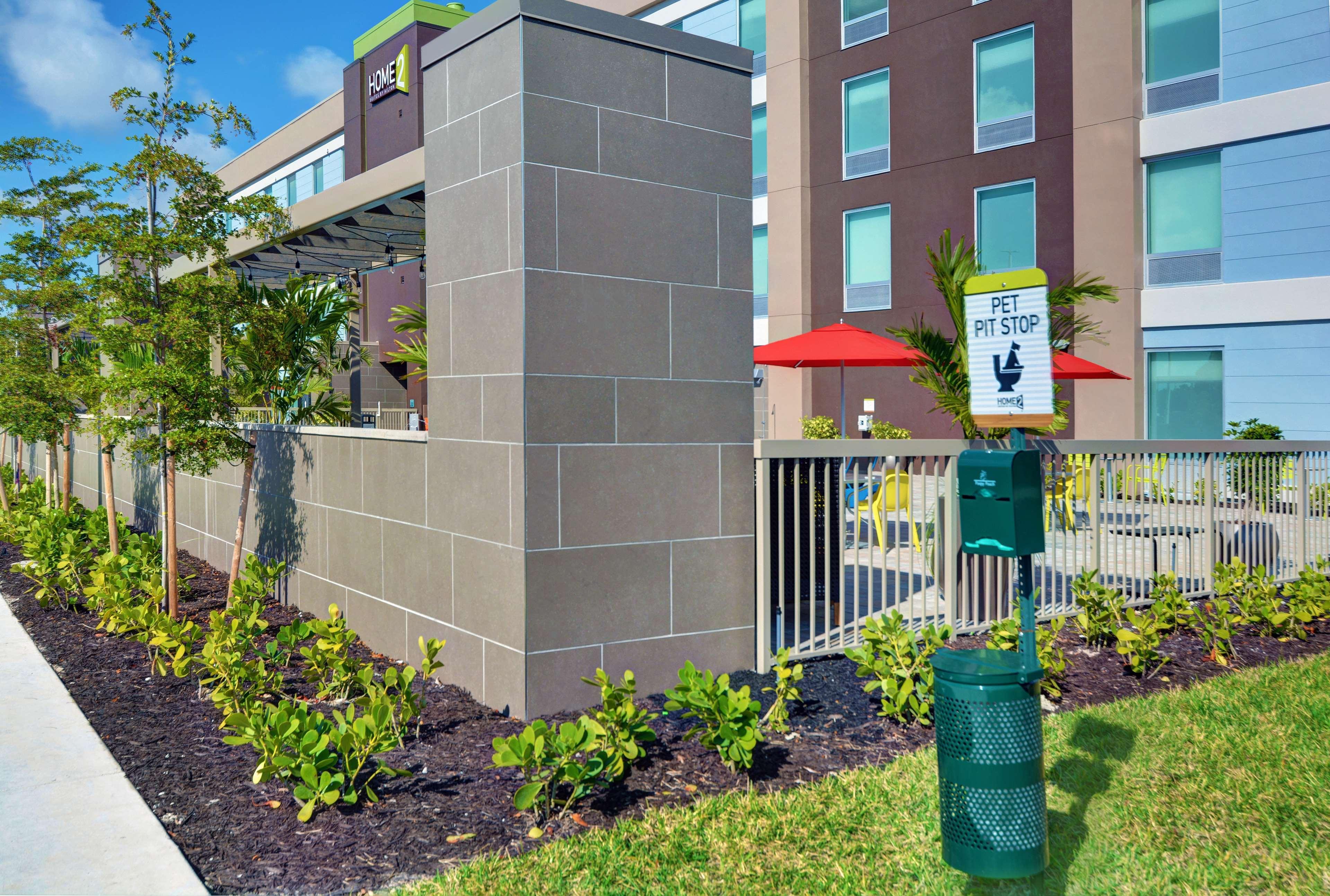 Home2 Suites By Hilton Fort Myers Colonial Blvd Exterior foto